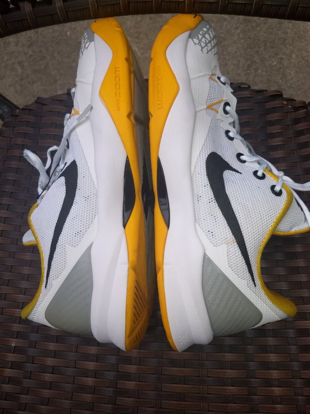 Nike Better World Sneakers unisex Size 10 - Picture 3 of 8